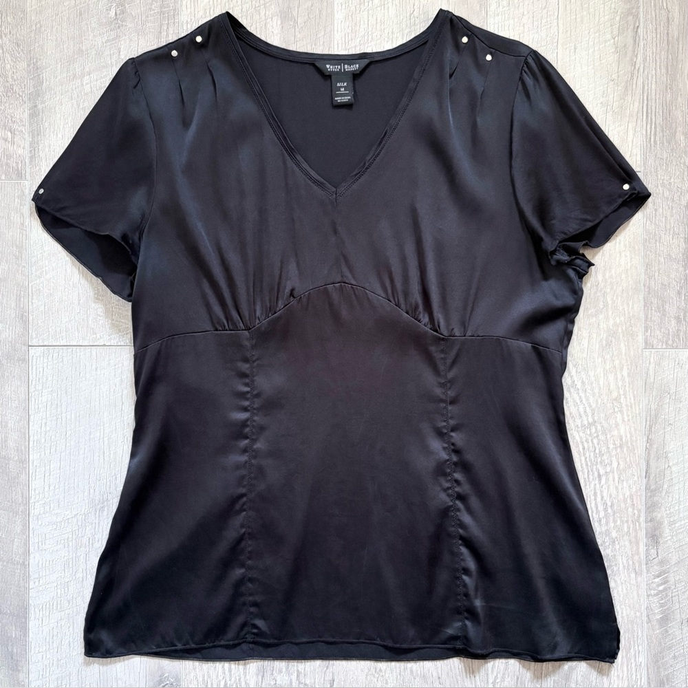 WHBM silk short sleeve blouse ♠️